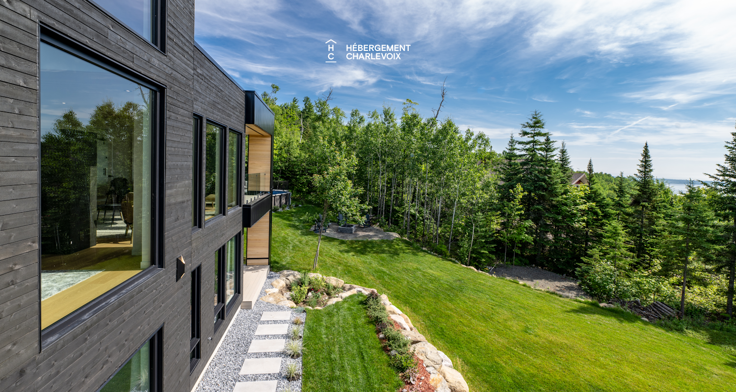 ALT-49 - Villa contemporaine offrant les splendeurs du St-Laurent!